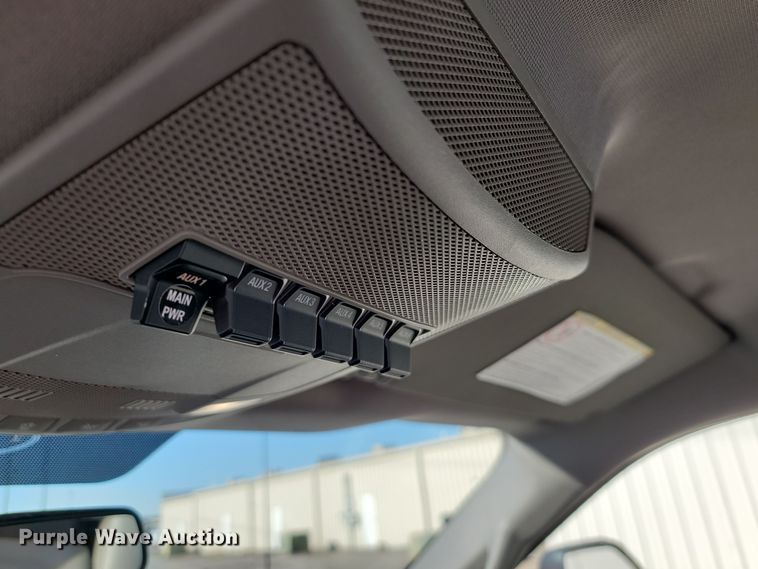 image for item LD9097 2017 Ford F450 Super Duty XL box truck