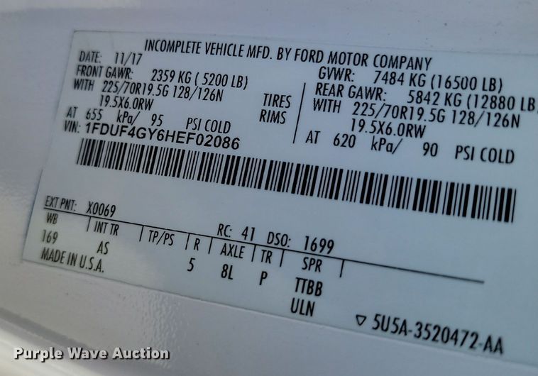 image for item LD9097 2017 Ford F450 Super Duty XL box truck