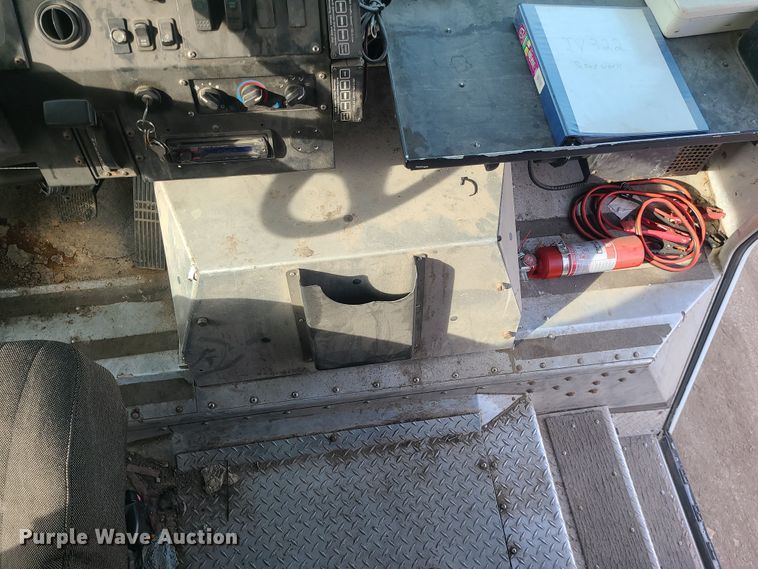 image for item LJ9420 2008 Freightliner MT45  delivery truck