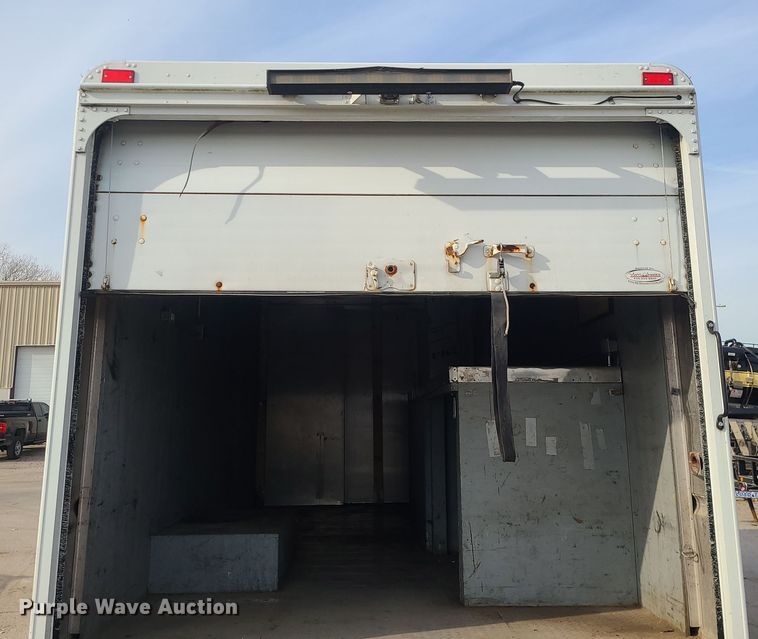 image for item LJ9420 2008 Freightliner MT45  delivery truck