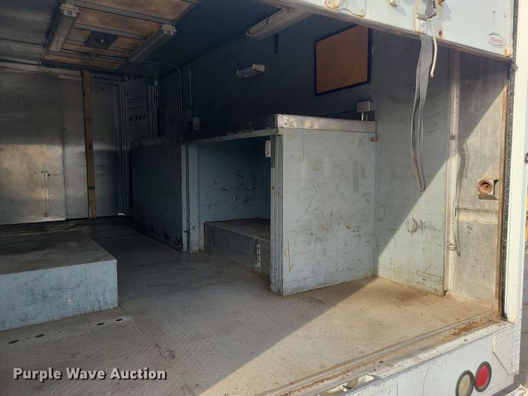 image for item LJ9420 2008 Freightliner MT45  delivery truck