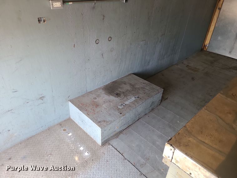 image for item LJ9420 2008 Freightliner MT45  delivery truck