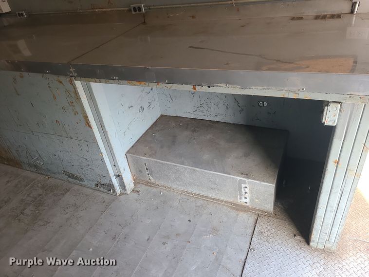 image for item LJ9420 2008 Freightliner MT45  delivery truck