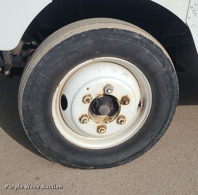 image for item LJ9420 2008 Freightliner MT45  delivery truck