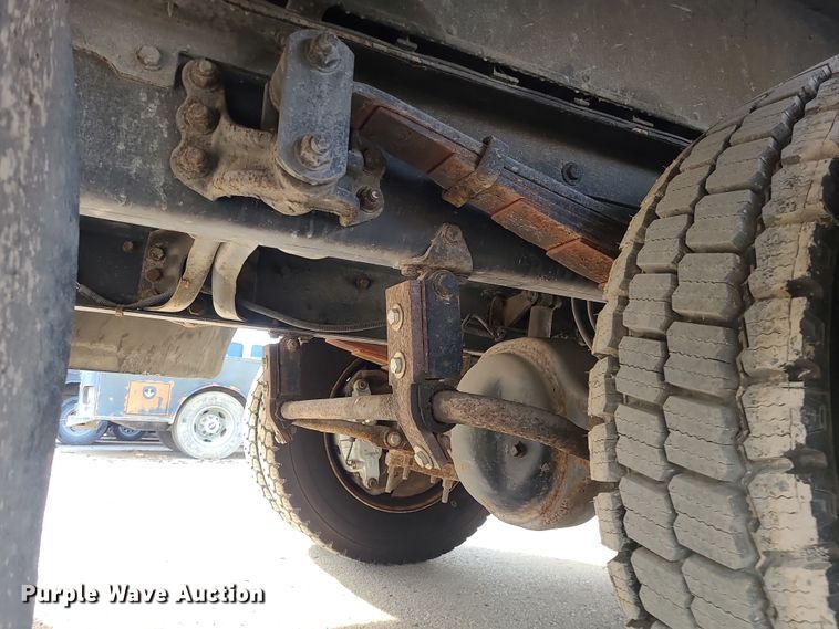 image for item LJ9420 2008 Freightliner MT45  delivery truck