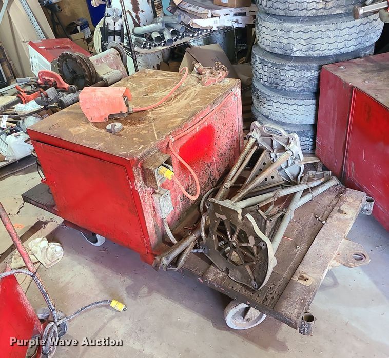 image for item LJ9424 Ridgid 300  pipe threader