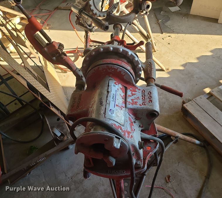 image for item LJ9426 (2) Ridgid 300 pipe threaders