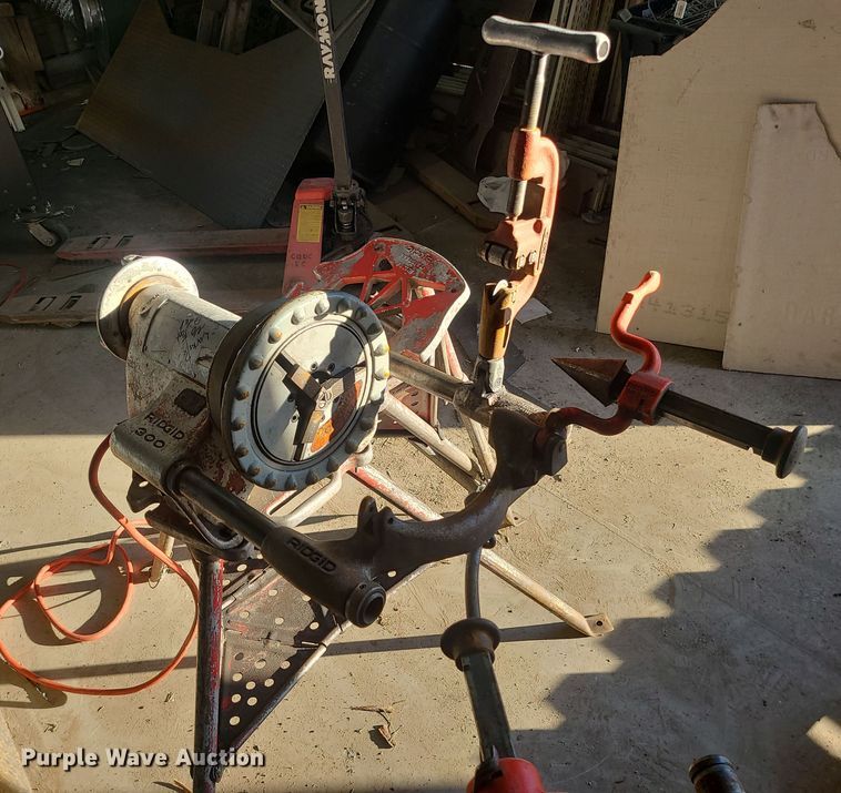 image for item LJ9426 (2) Ridgid 300 pipe threaders