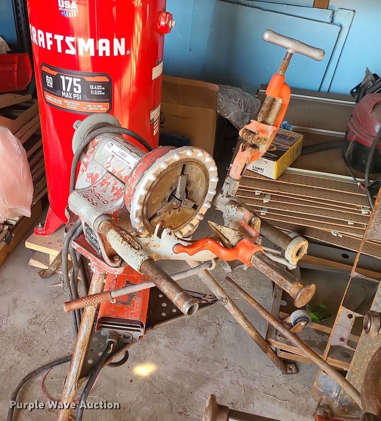 image for item LJ9426 (2) Ridgid 300 pipe threaders