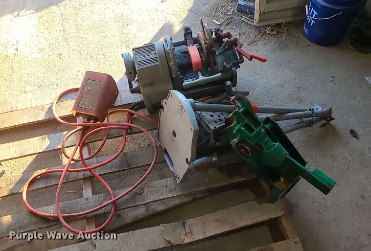 image for item LJ9427 Ridgid 1215  pipe threader