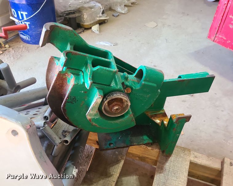 image for item LJ9427 Ridgid 1215  pipe threader