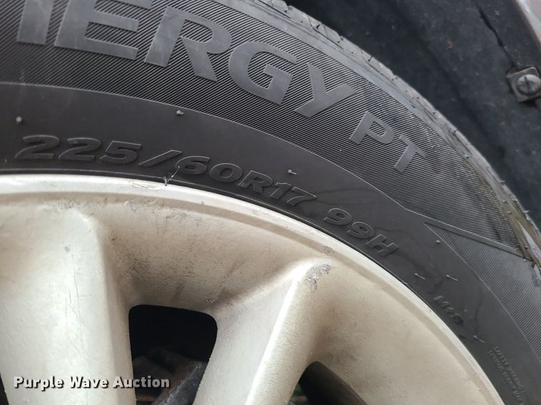 image for item LJ9443 2006 Toyota Sienna  handicap accessible van