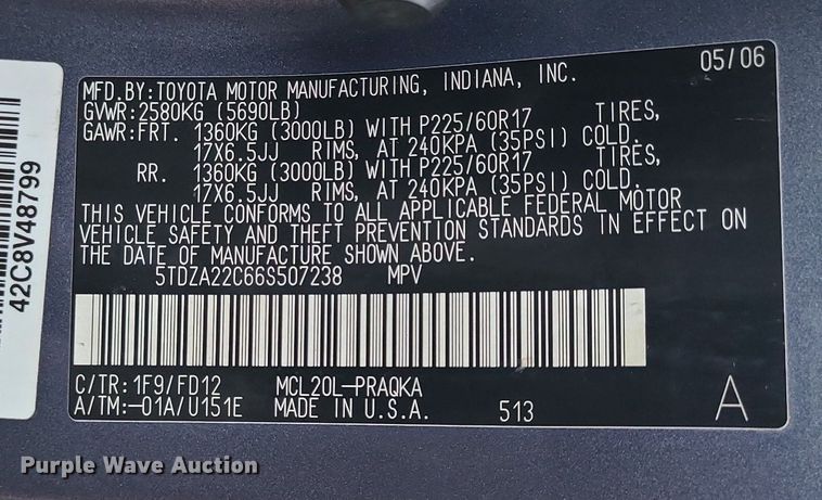 image for item LJ9443 2006 Toyota Sienna  handicap accessible van