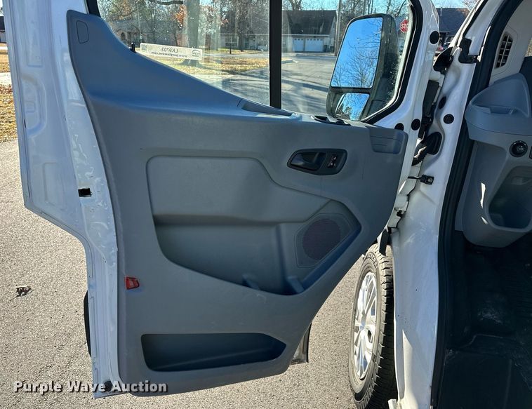 image for item LK9703 2016 Ford Transit 150  van