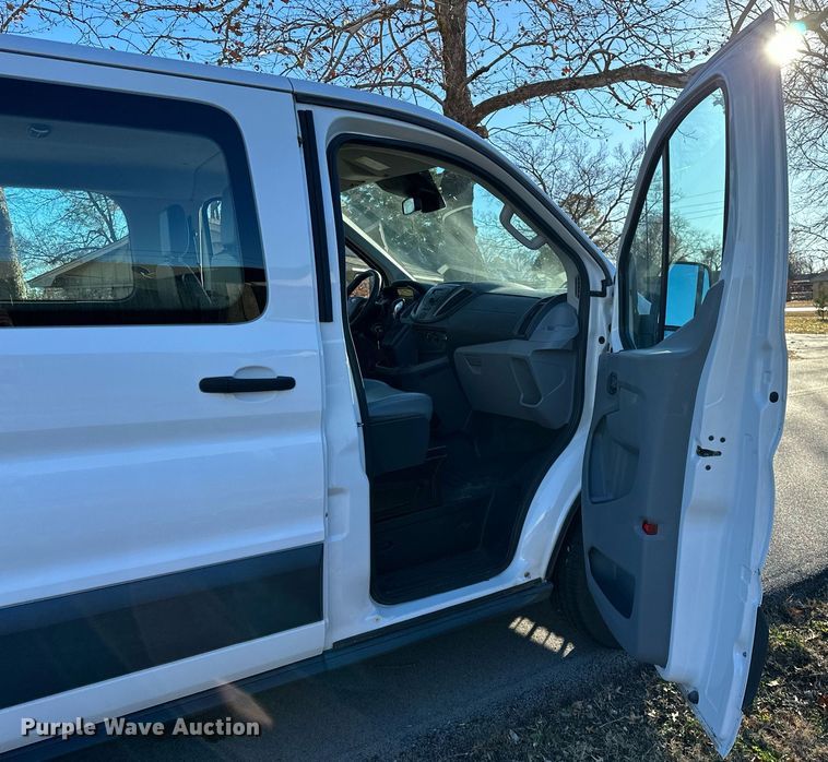 image for item LK9703 2016 Ford Transit 150  van