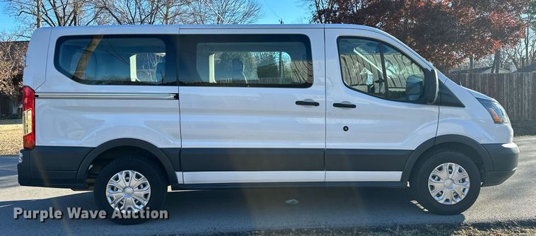 image for item LK9704 2016 Ford Transit 150  van