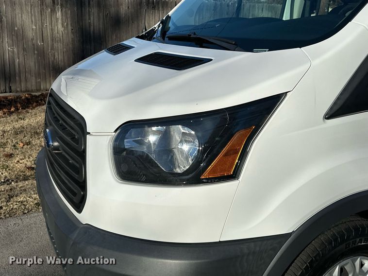 image for item LK9704 2016 Ford Transit 150  van