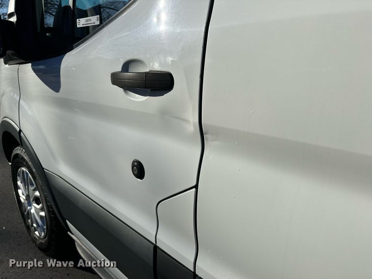 image for item LK9704 2016 Ford Transit 150  van