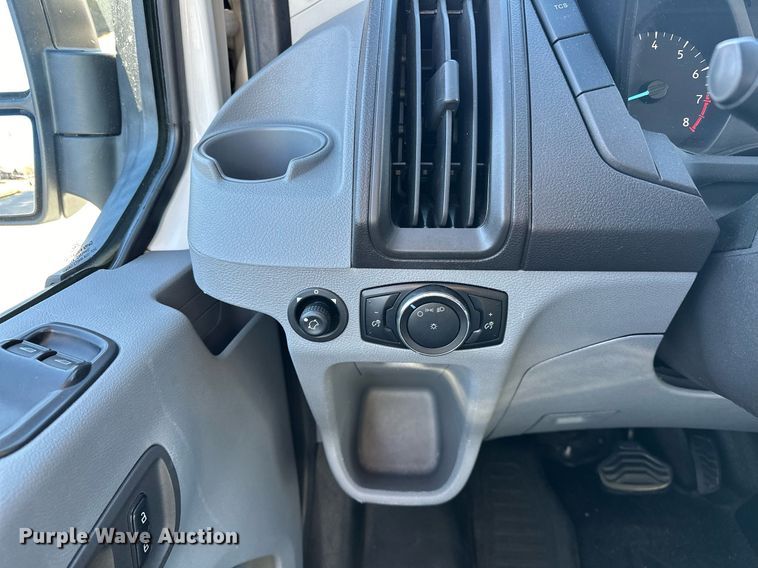 image for item LK9704 2016 Ford Transit 150  van