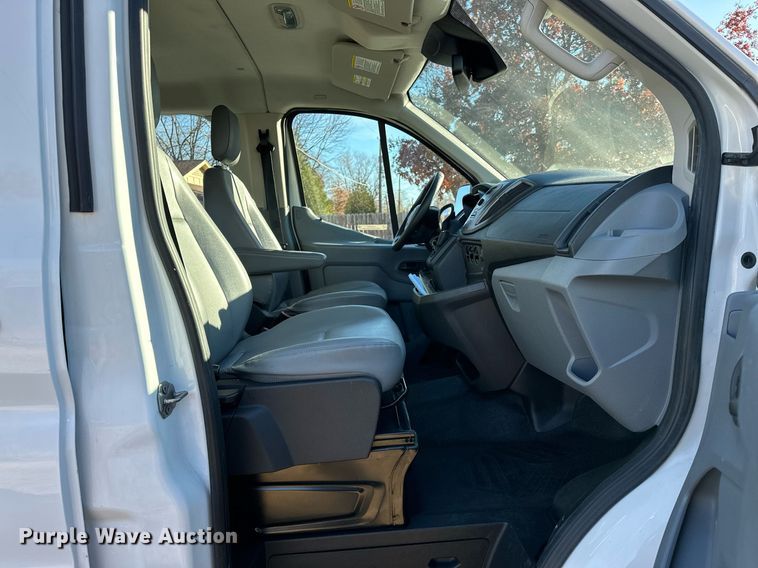 image for item LK9704 2016 Ford Transit 150  van