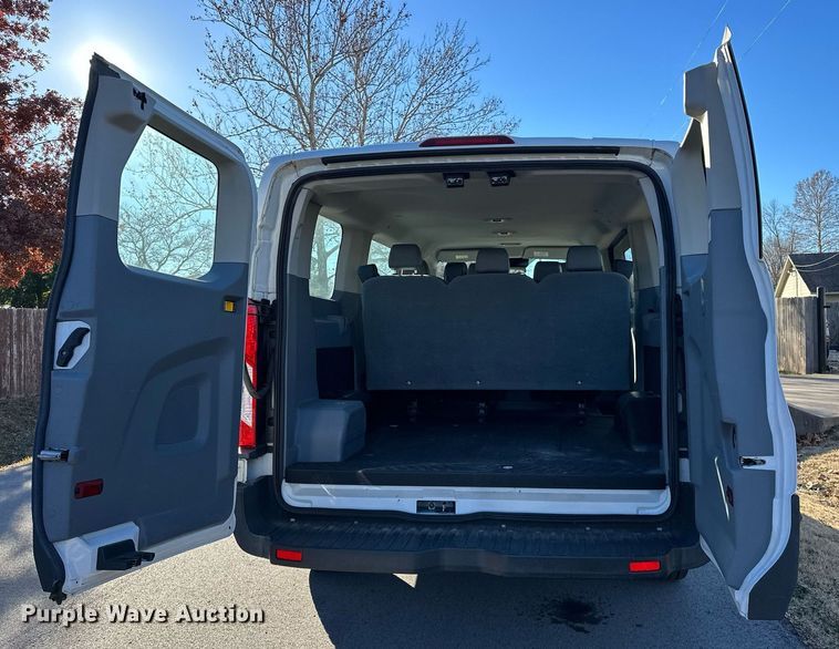 image for item LK9704 2016 Ford Transit 150  van