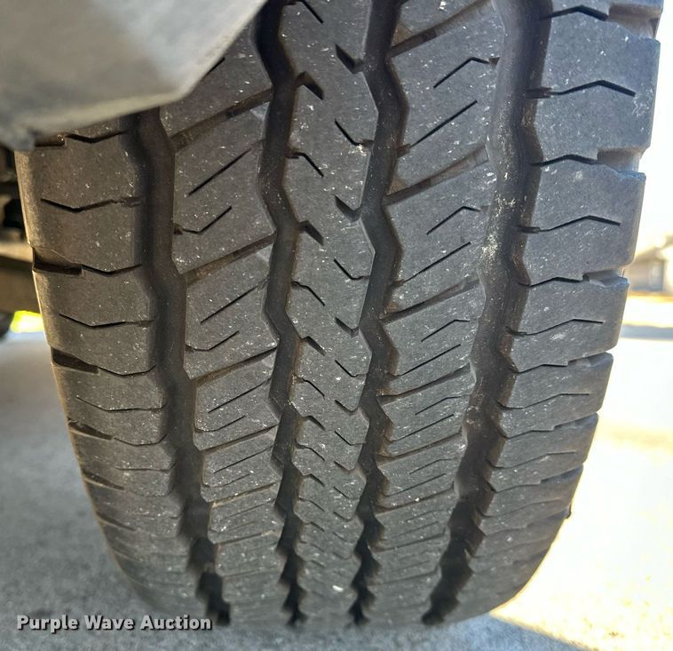 image for item LK9704 2016 Ford Transit 150  van