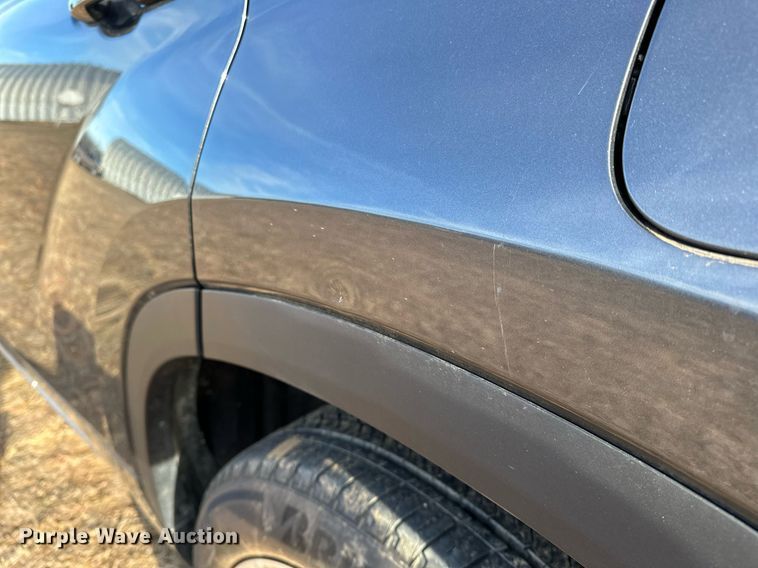 image for item LK9706 2022 Toyota Highlander  SUV