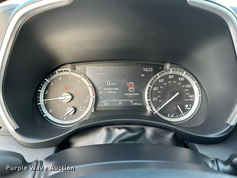 image for item LK9706 2022 Toyota Highlander  SUV