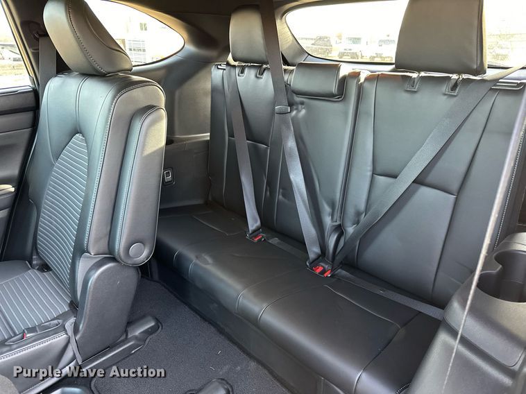 image for item LK9706 2022 Toyota Highlander  SUV