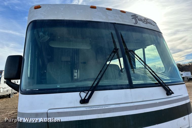 image for item LK9708 2004 Fleetwood Fiesta  RV