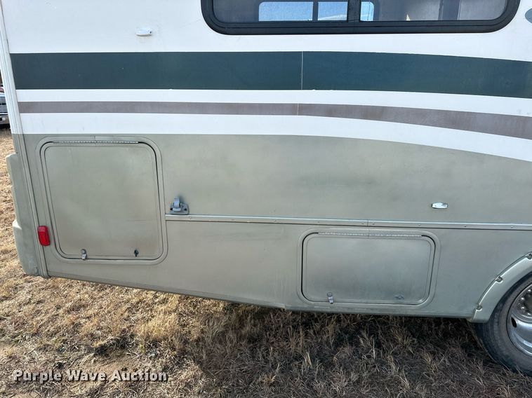 image for item LK9708 2004 Fleetwood Fiesta  RV