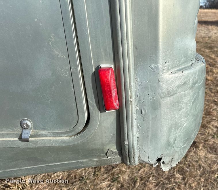 image for item LK9708 2004 Fleetwood Fiesta  RV