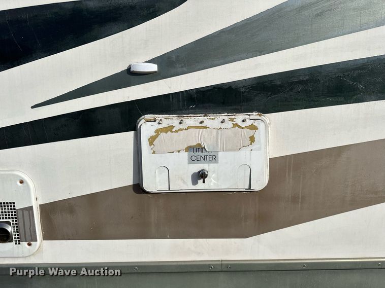 image for item LK9708 2004 Fleetwood Fiesta  RV