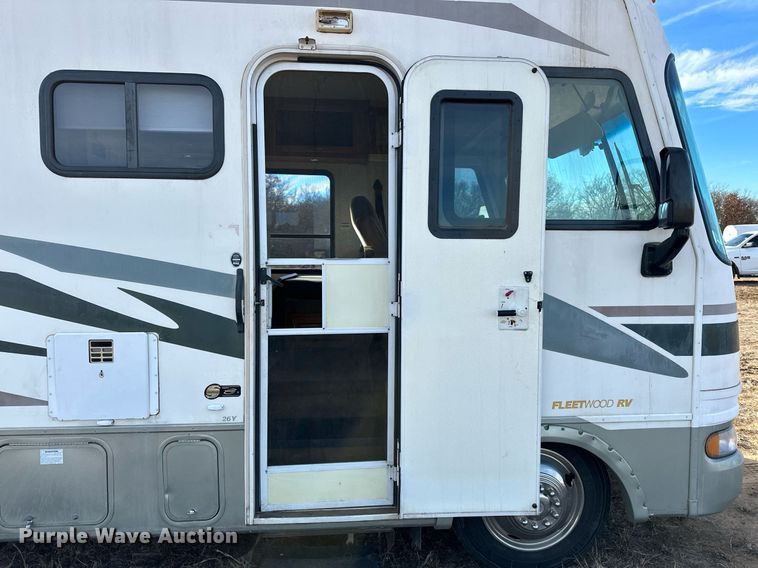 image for item LK9708 2004 Fleetwood Fiesta  RV