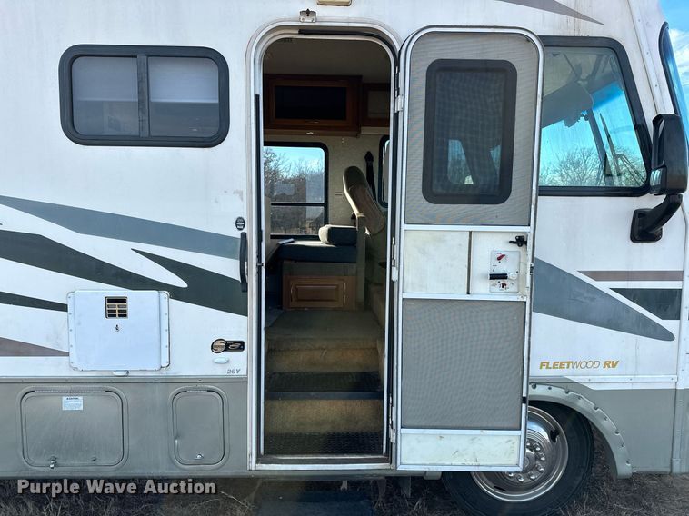 image for item LK9708 2004 Fleetwood Fiesta  RV