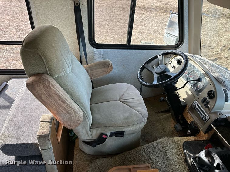 image for item LK9708 2004 Fleetwood Fiesta  RV