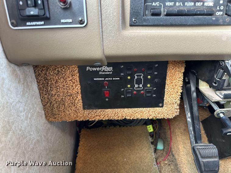 image for item LK9708 2004 Fleetwood Fiesta  RV