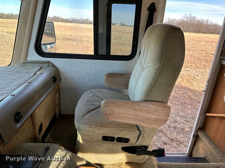 image for item LK9708 2004 Fleetwood Fiesta  RV