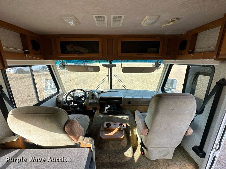 image for item LK9708 2004 Fleetwood Fiesta  RV