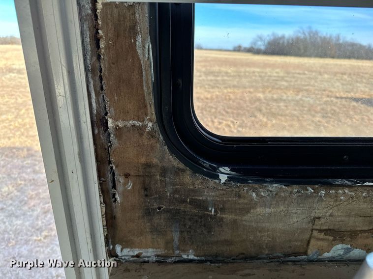 image for item LK9708 2004 Fleetwood Fiesta  RV