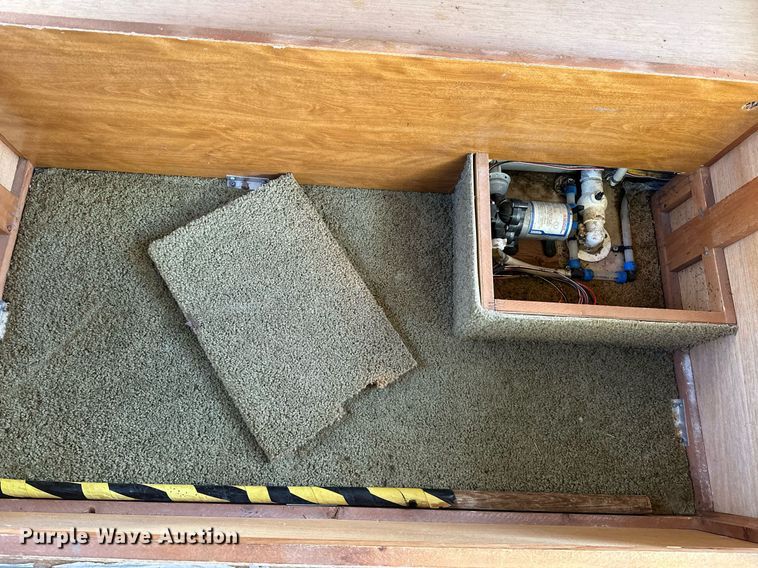 image for item LK9708 2004 Fleetwood Fiesta  RV