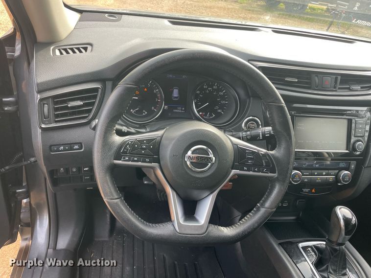 image for item LV9267 2019 Nissan Rogue SV  SUV