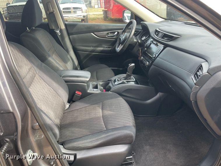 image for item LV9267 2019 Nissan Rogue SV  SUV