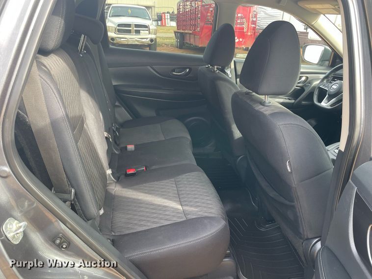 image for item LV9267 2019 Nissan Rogue SV  SUV