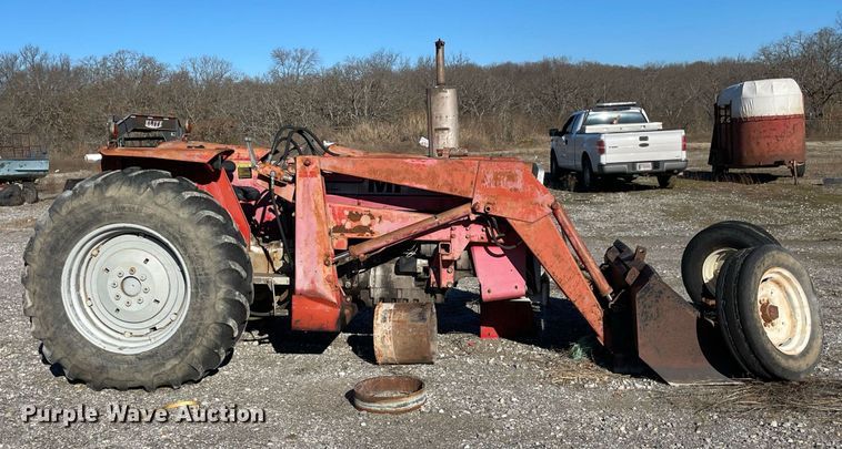 image for item LV9275 1979 Massey Ferguson 265  tractor