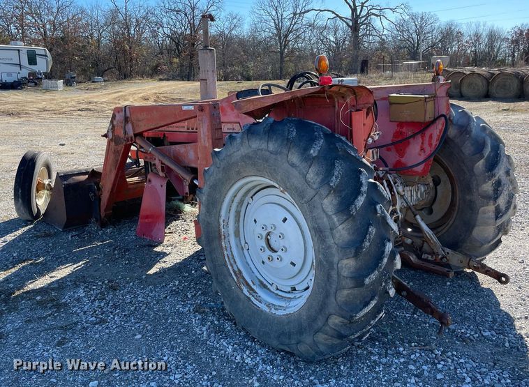 image for item LV9275 1979 Massey Ferguson 265  tractor