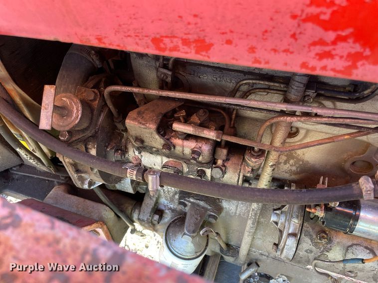 image for item LV9275 1979 Massey Ferguson 265  tractor