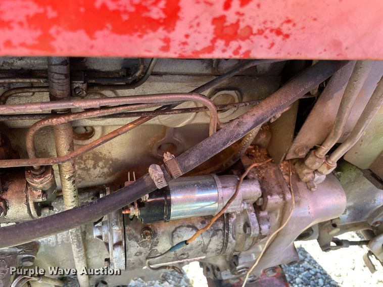 image for item LV9275 1979 Massey Ferguson 265  tractor