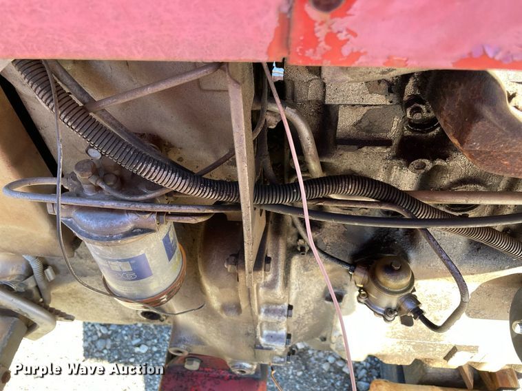 image for item LV9275 1979 Massey Ferguson 265  tractor