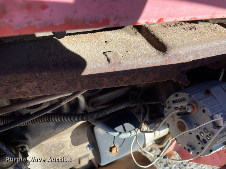 image for item LV9275 1979 Massey Ferguson 265  tractor